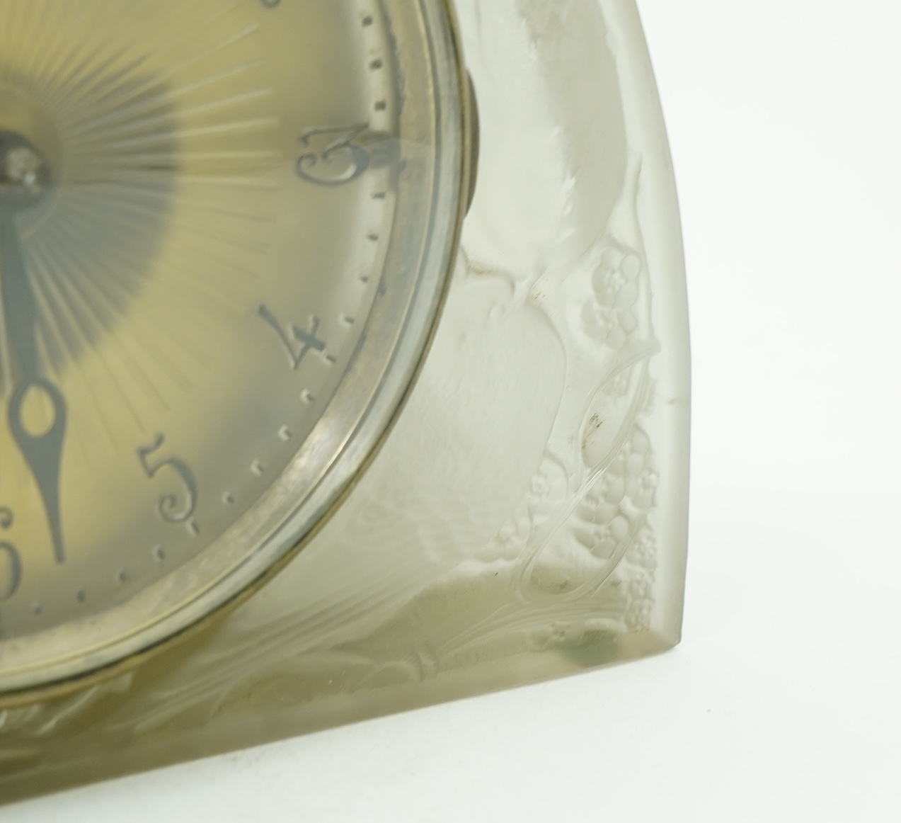 René Lalique for ATO: A ‘Moineaux’ glass mantel clock